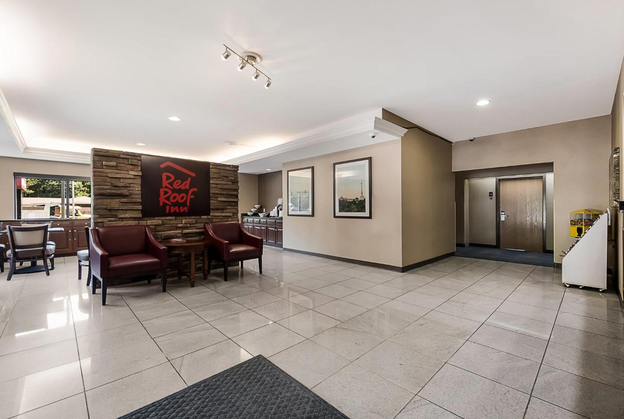 Red Roof Inn Newport News - Yorktown Exterior photo